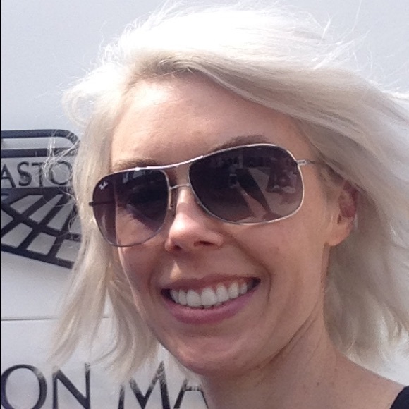 Meet your Posher, Maureen - Picture 1 of 1